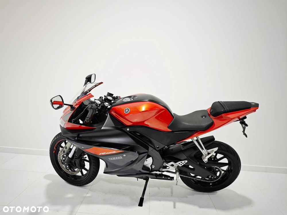 Yamaha YZF - 11