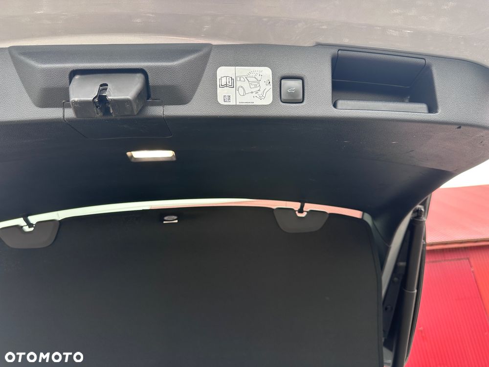 Ford Kuga - 29