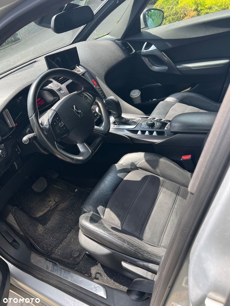 Citroën DS5 HDi 165 SoChic - 8