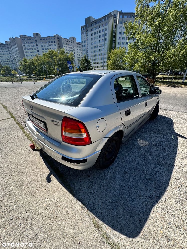 Opel Astra 1.6 Comfort / Cool - 3