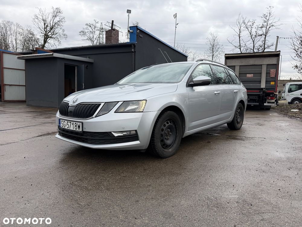 Skoda Octavia 1.6 TDI SCR Ambition - 3