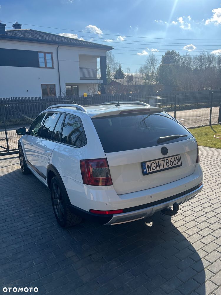 Skoda Octavia 2.0 TDI 4x4 DSG Scout - 10