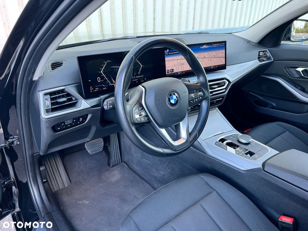 BMW Seria 3 318i Advantage - 15