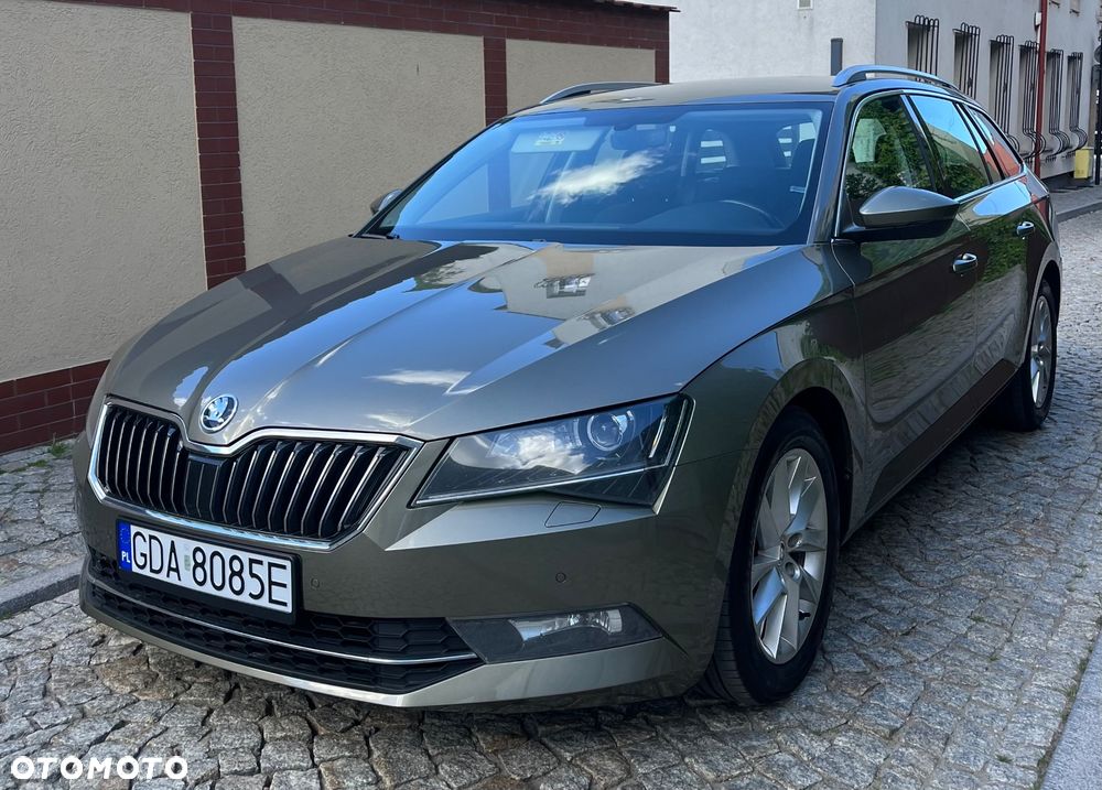 Skoda Superb 2.0 TDI 4x4 Style DSG - 7