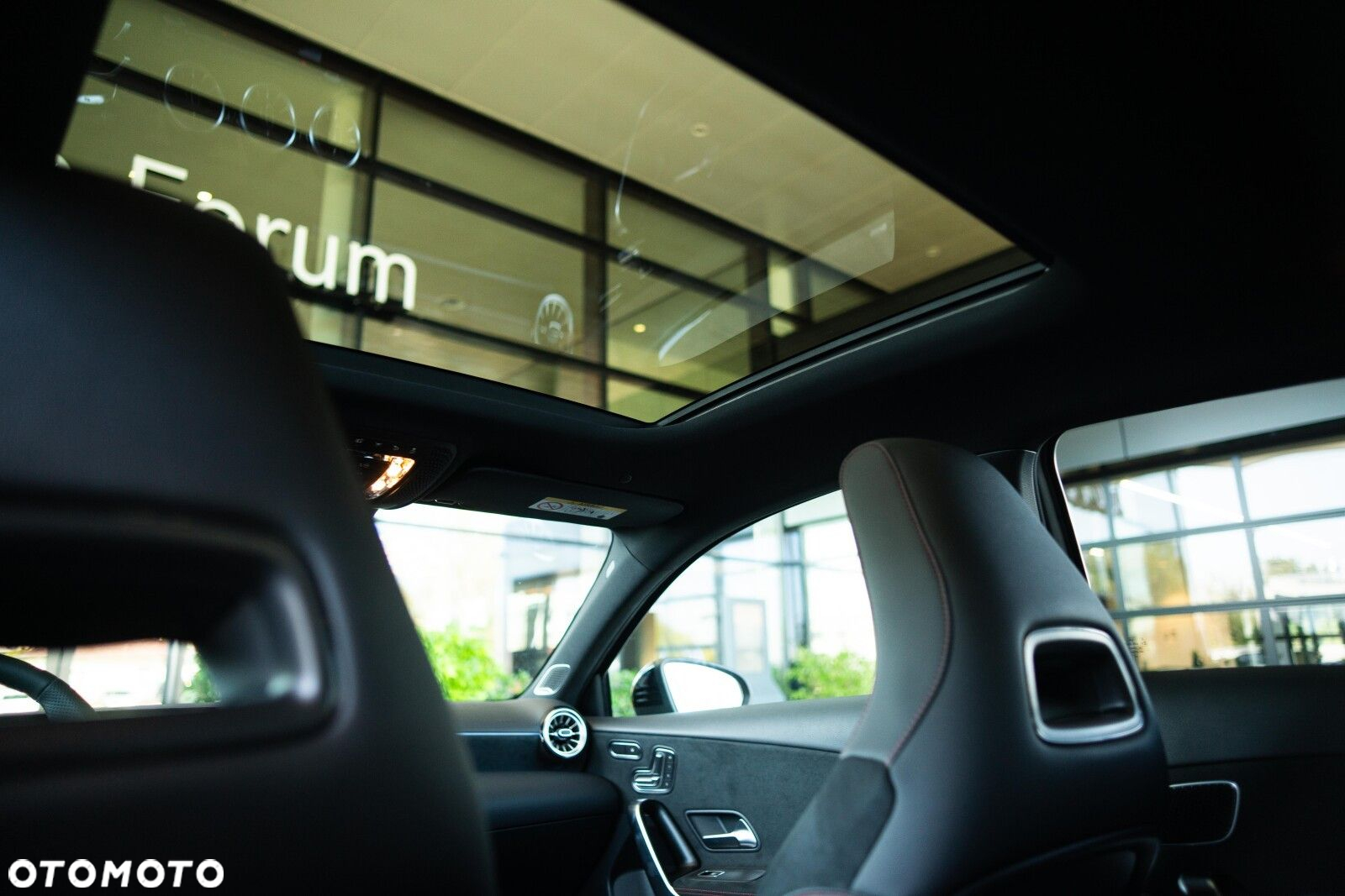 Mercedes-Benz Klasa A 45 S AMG 4-Matic 8G-DCT - 32