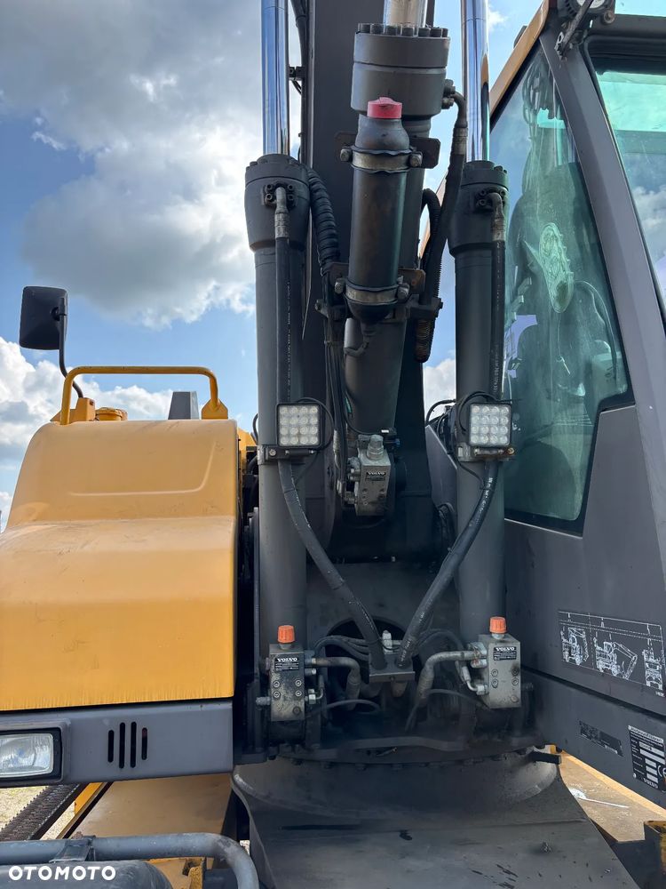 Volvo EW140D - 16