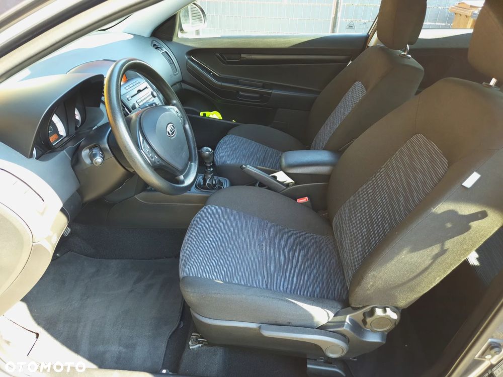 Kia ProCeed 1.6 CVVT EX - 8