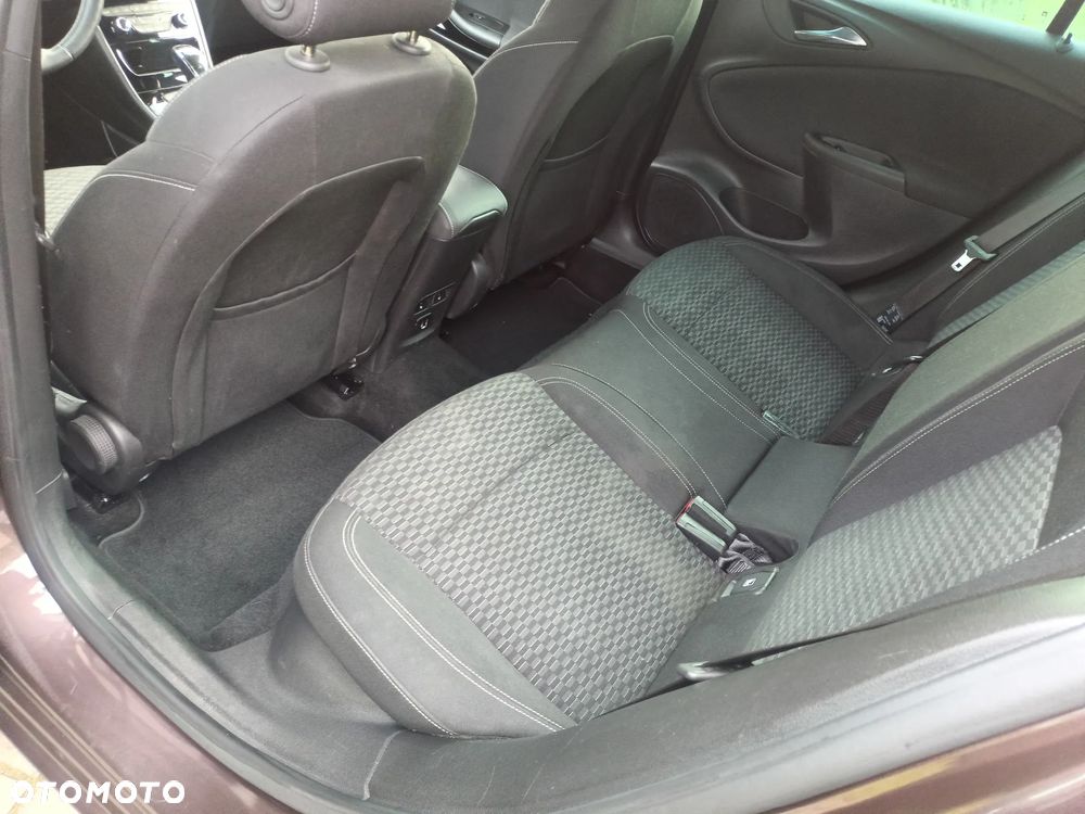 Opel Astra 1.4 Turbo Dynamic - 24