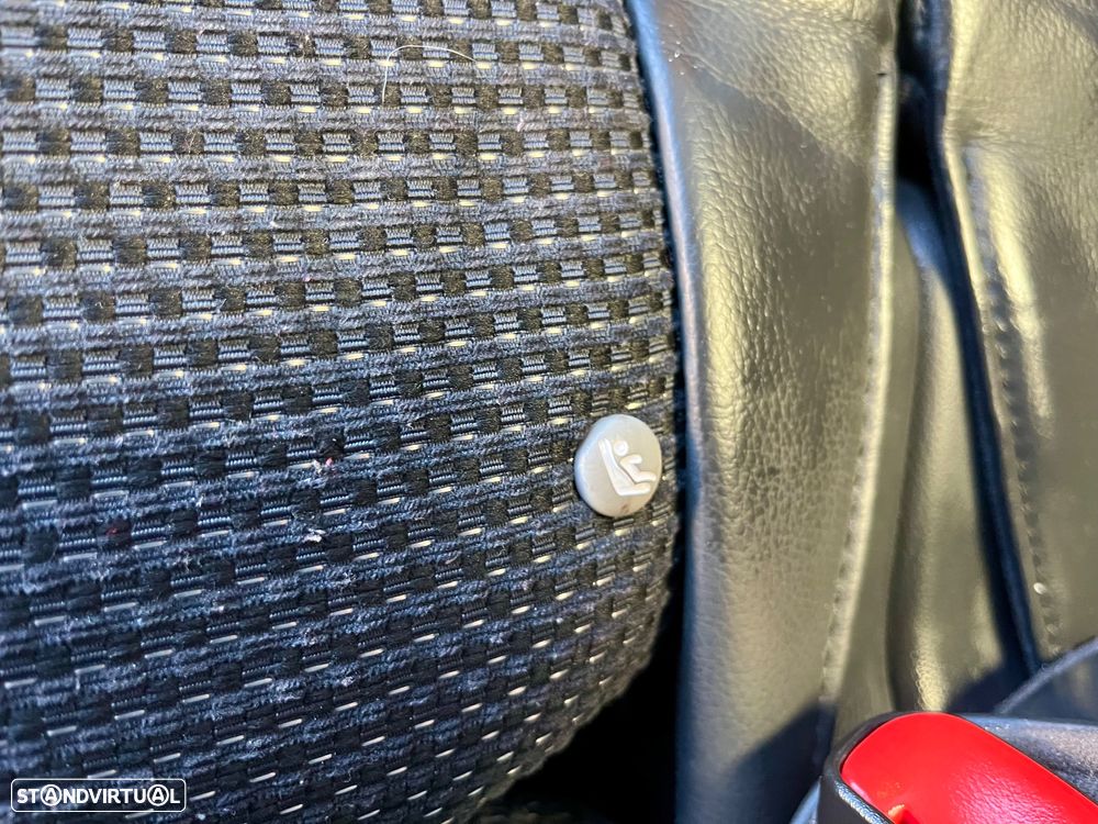 Chevrolet Captiva 2.0 VCDi Seven 7L - 41