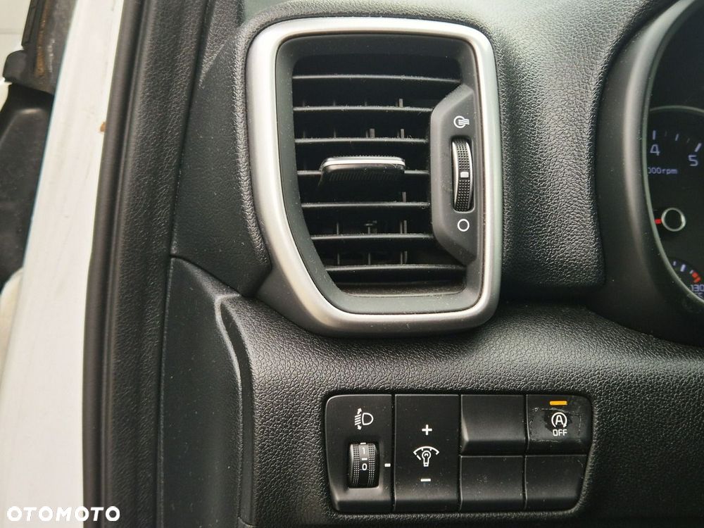 Kia Sportage 1.6 GDI M 2WD - 24