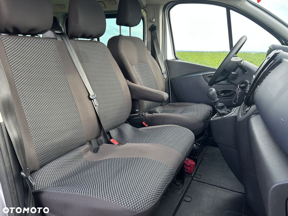 Opel Vivaro - 10