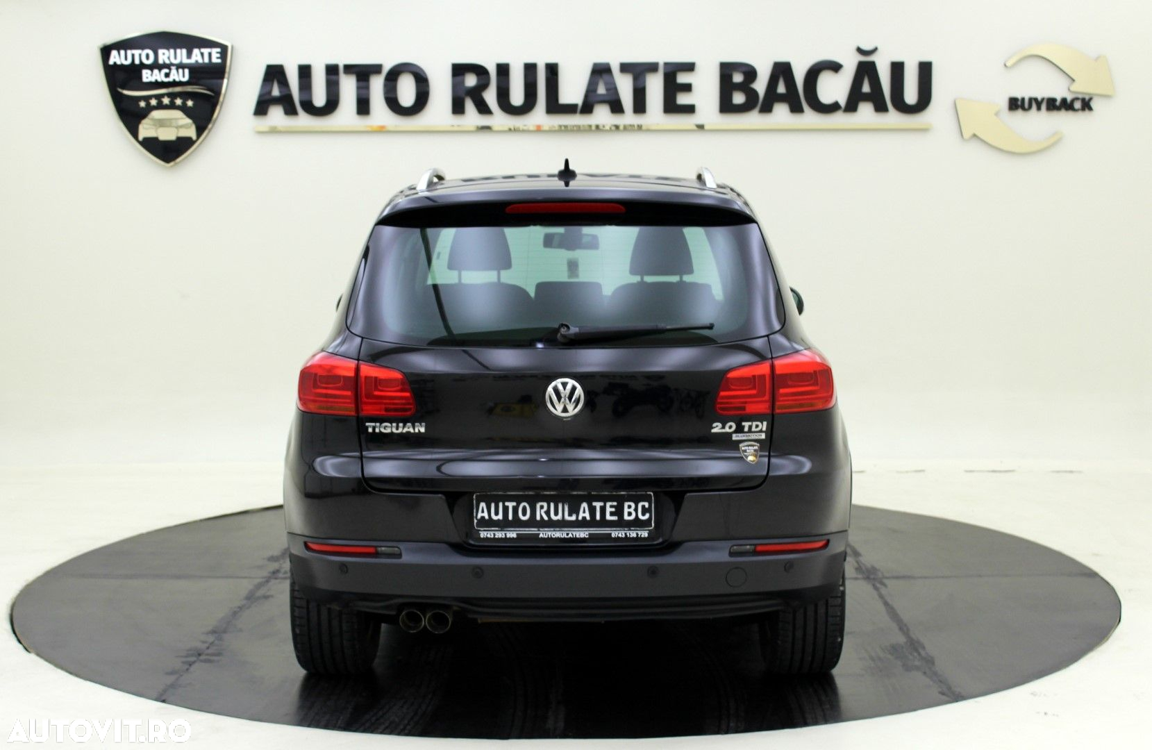 Volkswagen Tiguan - 11