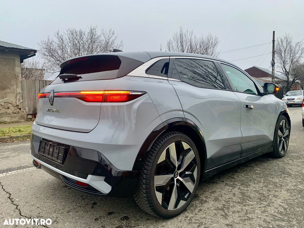 Renault Megane E-TECH 60 kWh 220 CP Techno - 16