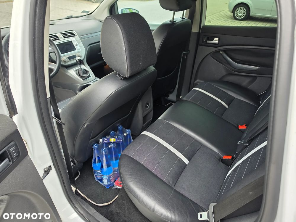 Ford Kuga 2.0 TDCi Trend - 13