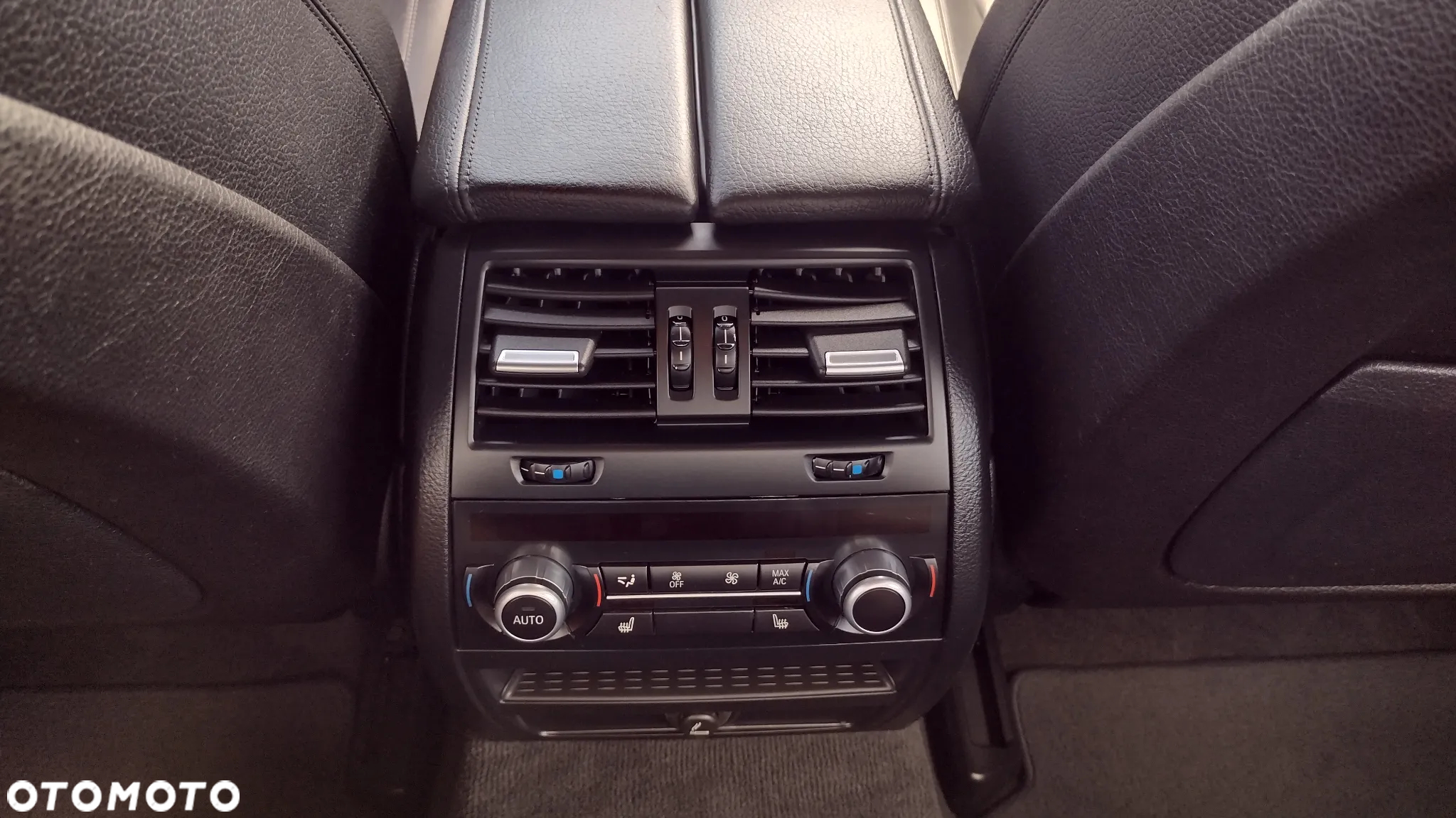 BMW Seria 5 535d xDrive - 14
