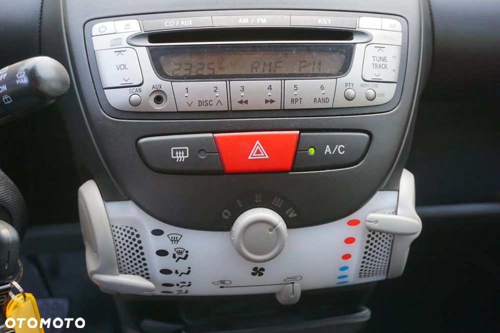 Peugeot 107 (70) 68 Active - 17