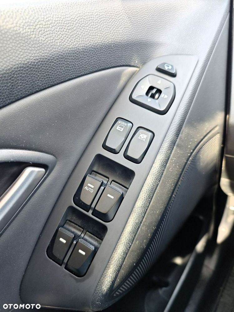Hyundai ix35 - 22