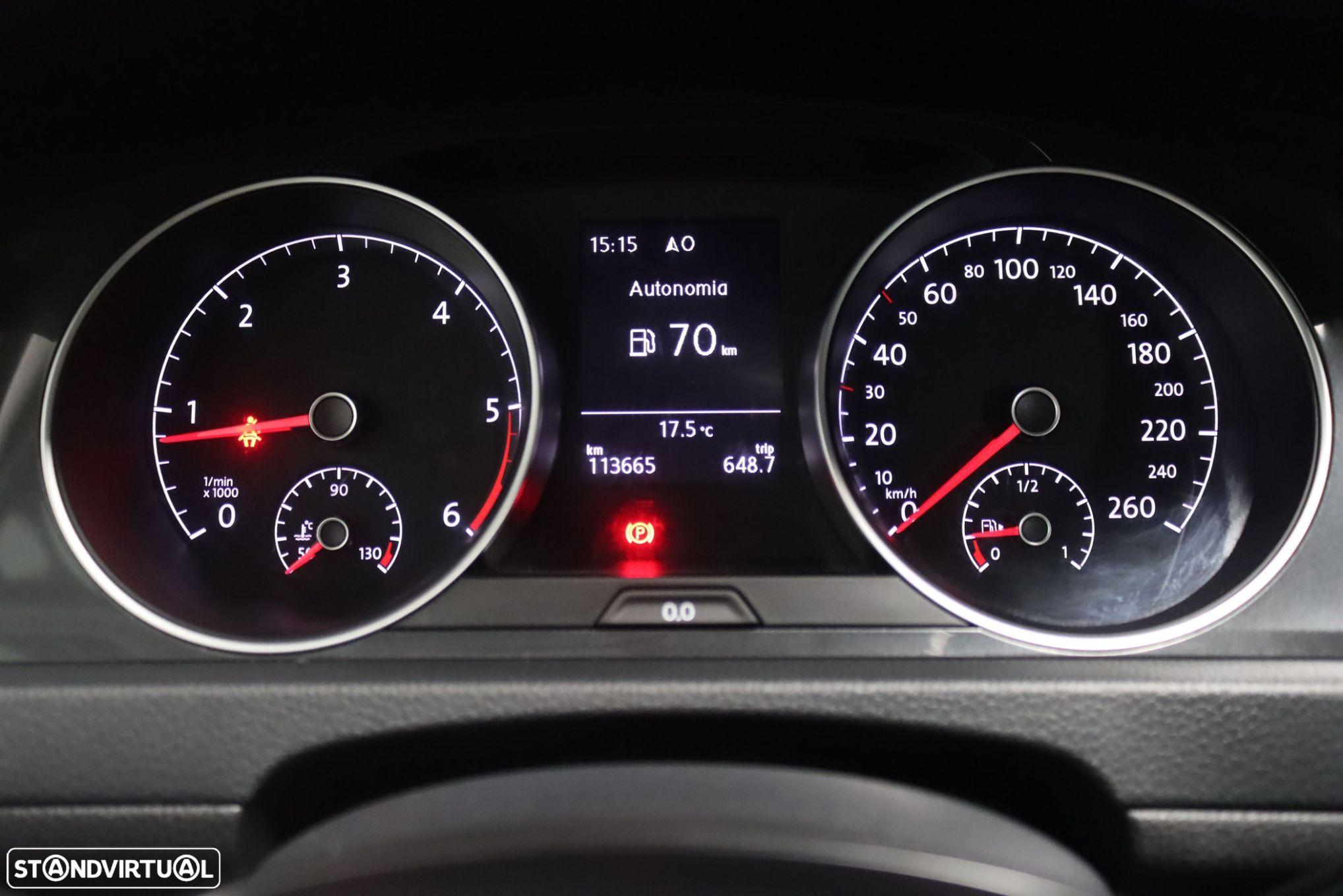 VW Golf 1.6 TDI R-Line - 9