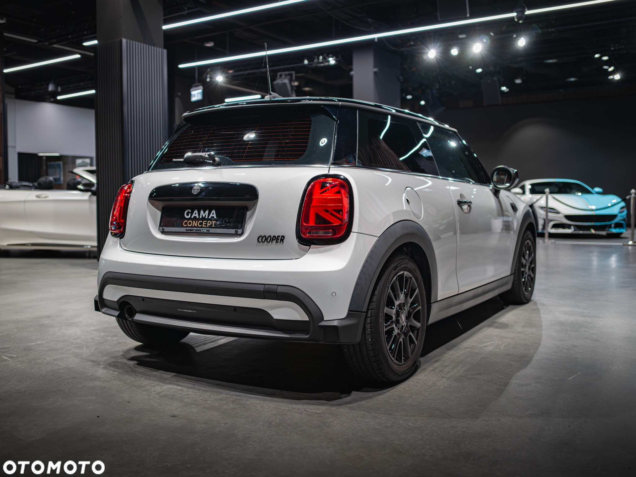 MINI Cooper - 4
