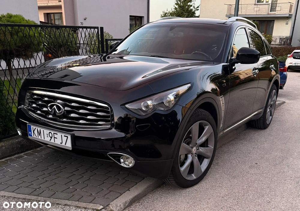 Infiniti FX - 30