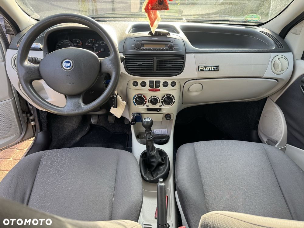 Fiat Punto 2004 photo 5