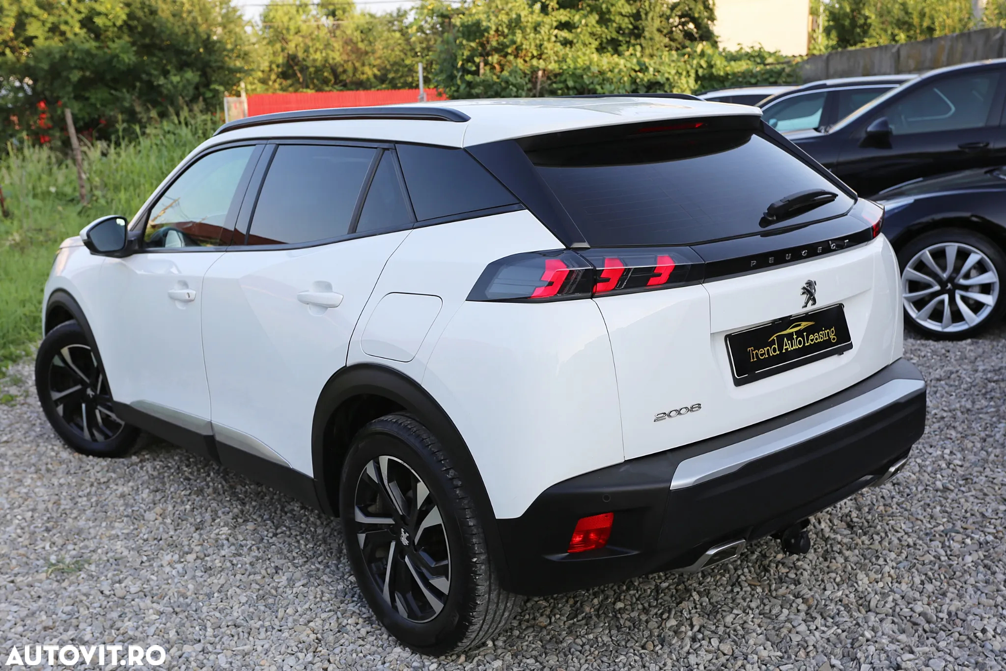 Peugeot 2008 1.2 PureTech EAT8 STT GT - 5