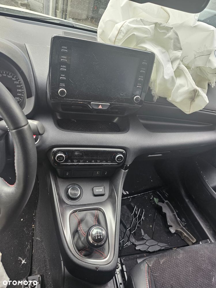 Toyota GR Yaris 1.6 Dynamic - 8