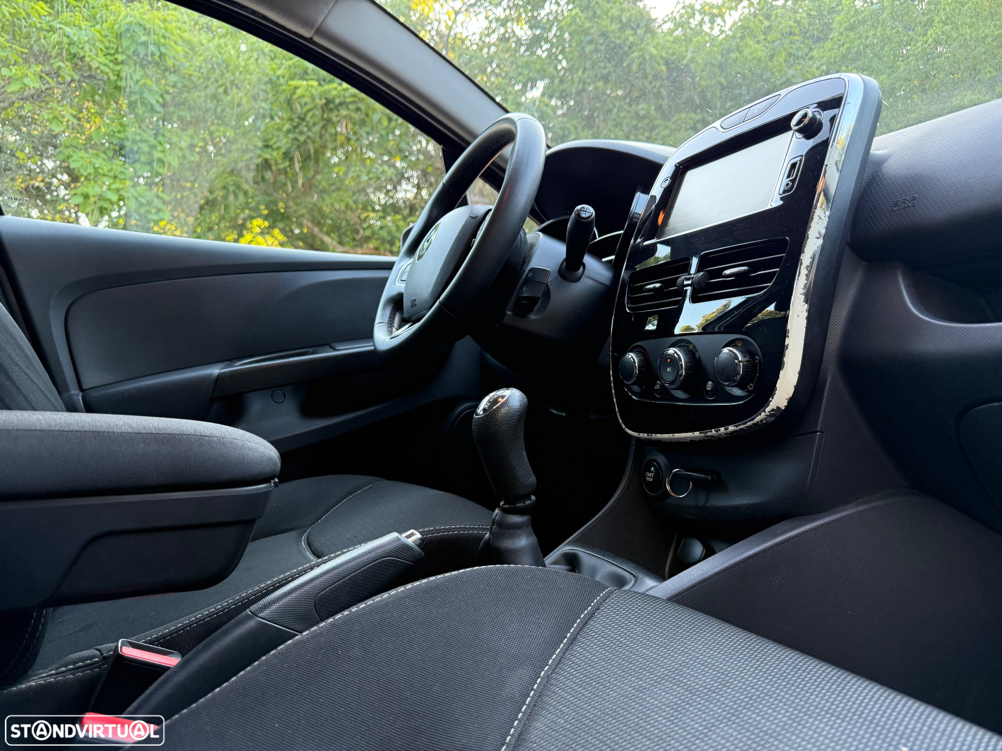 Renault Clio Sport Tourer 1.5 dCi Dynamique S - 11