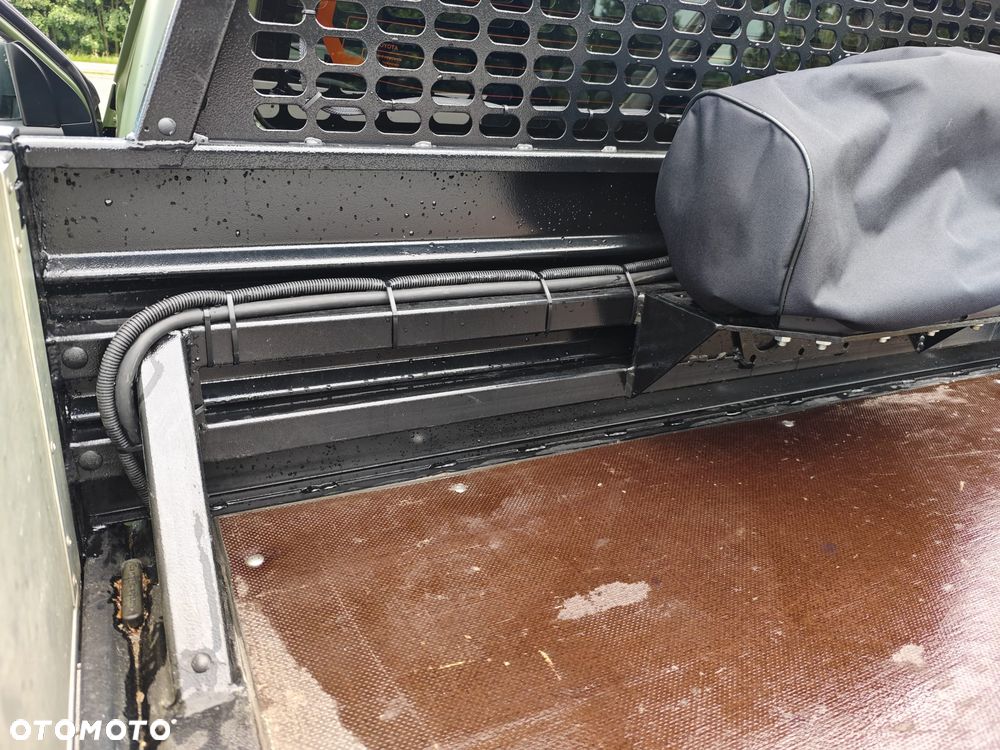 Toyota Hilux - 17
