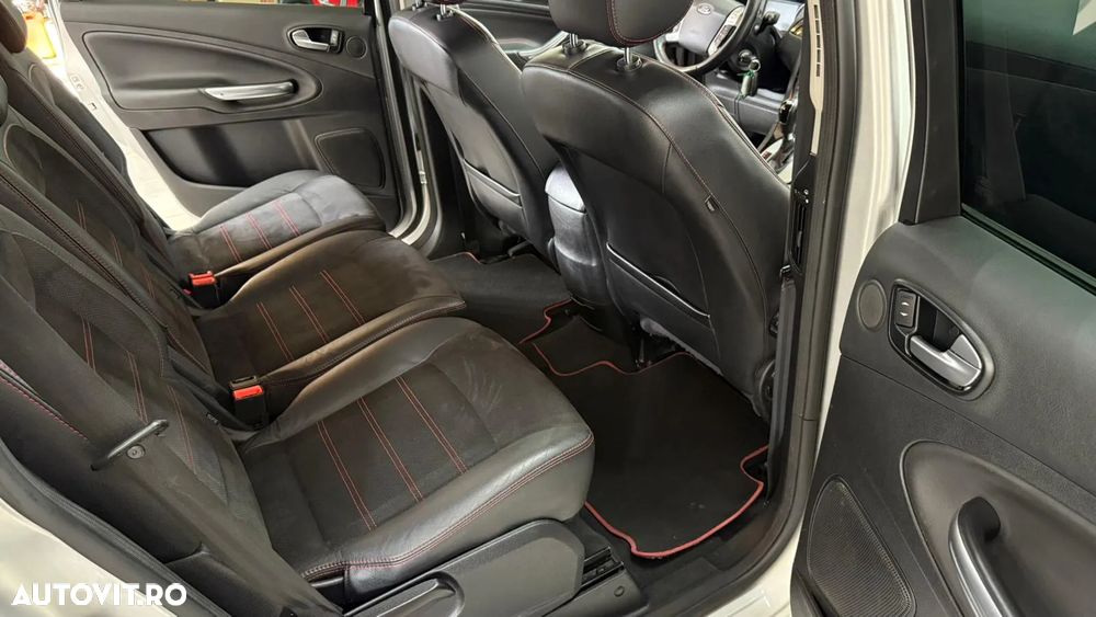Ford S-Max 2.0 EcoBoost Powershift Titanium - 21