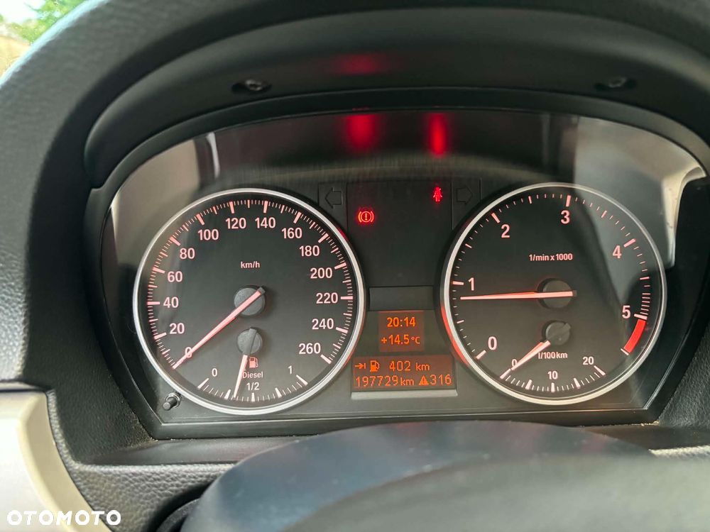 BMW Seria 3 318d DPF - 27