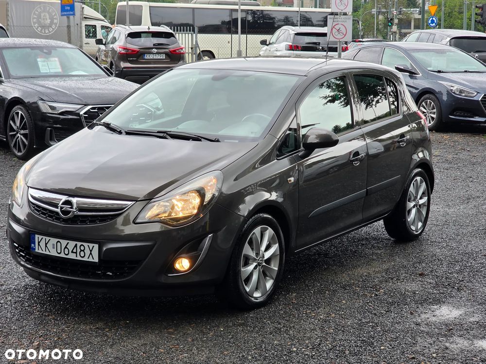 Opel Corsa 1.4 16V Cosmo - 19