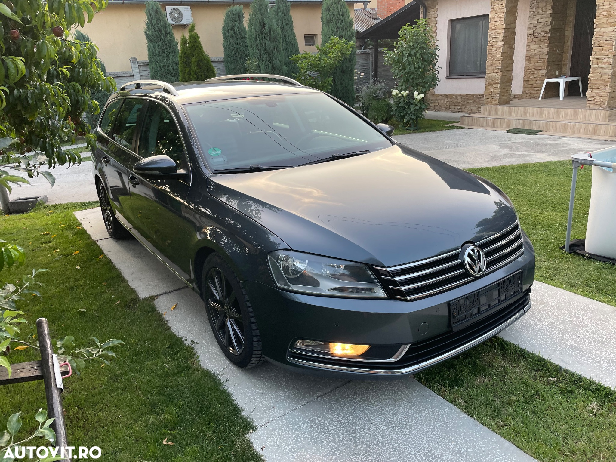 Volkswagen Passat - 11
