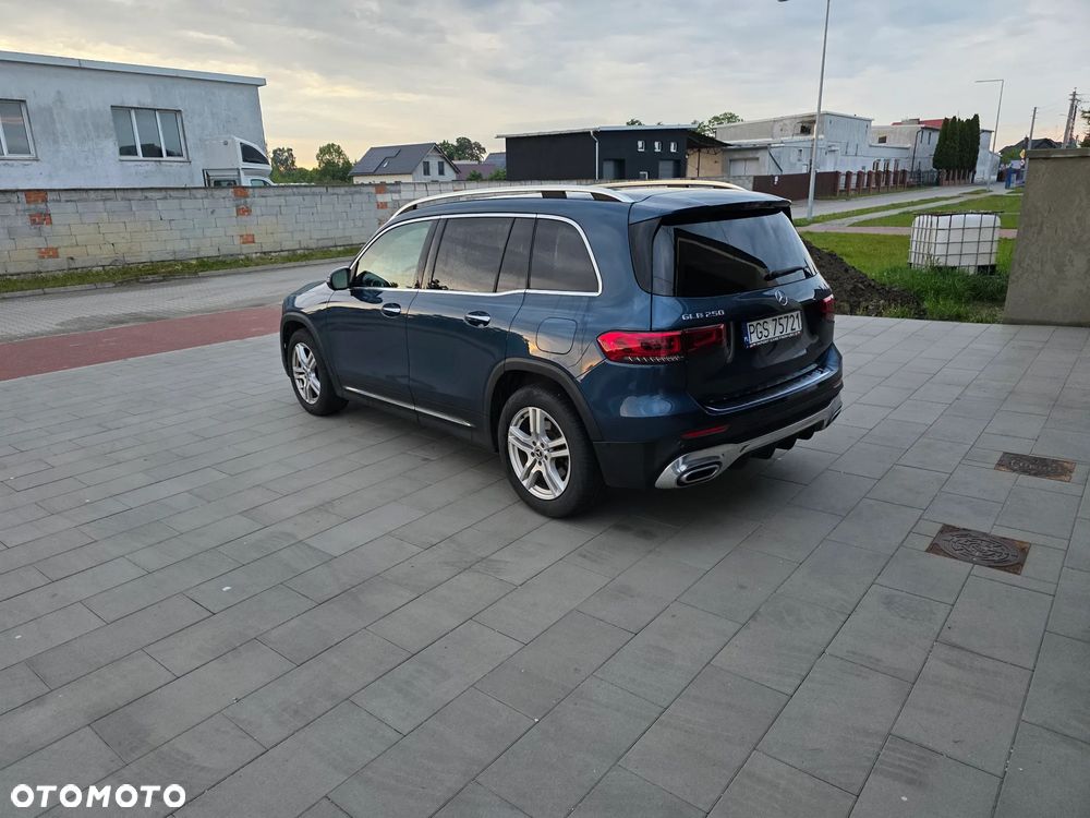 Mercedes-Benz GLB 250 4Matic 8G-DCT Edition AMG Line - 6