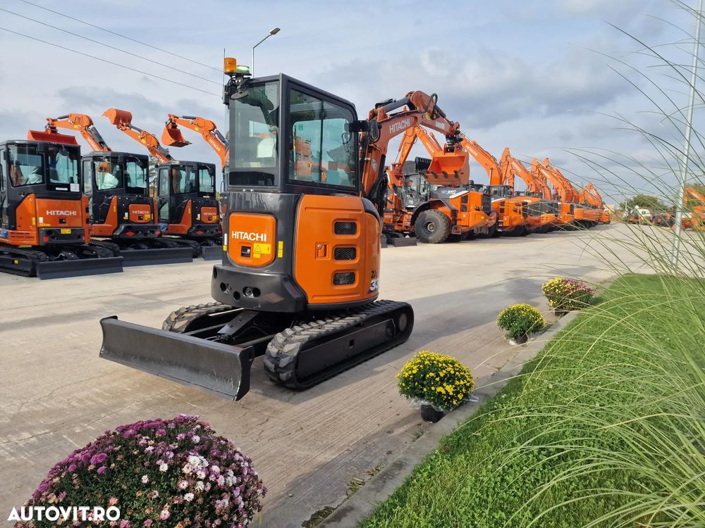 Hitachi ZX33U-6, Masa Operationala 3,7t, 2023, 1.305h, CUPLA RAPIDA HIDRAULICA+3 CUPE NOI, SistemAntifurt, Inst picon, senile 80% bune, Aer conditionat, Adancime sapare 5m, Ridica 2,8tone, Motor 25CP, posibilitate leasing 4 ani, CA NOU-PROMOTIE 36900 EUR+Tva - 8