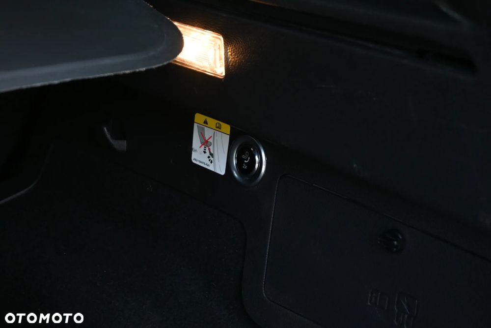 Ford Kuga 2.0 TDCi AWD ST-Line - 37