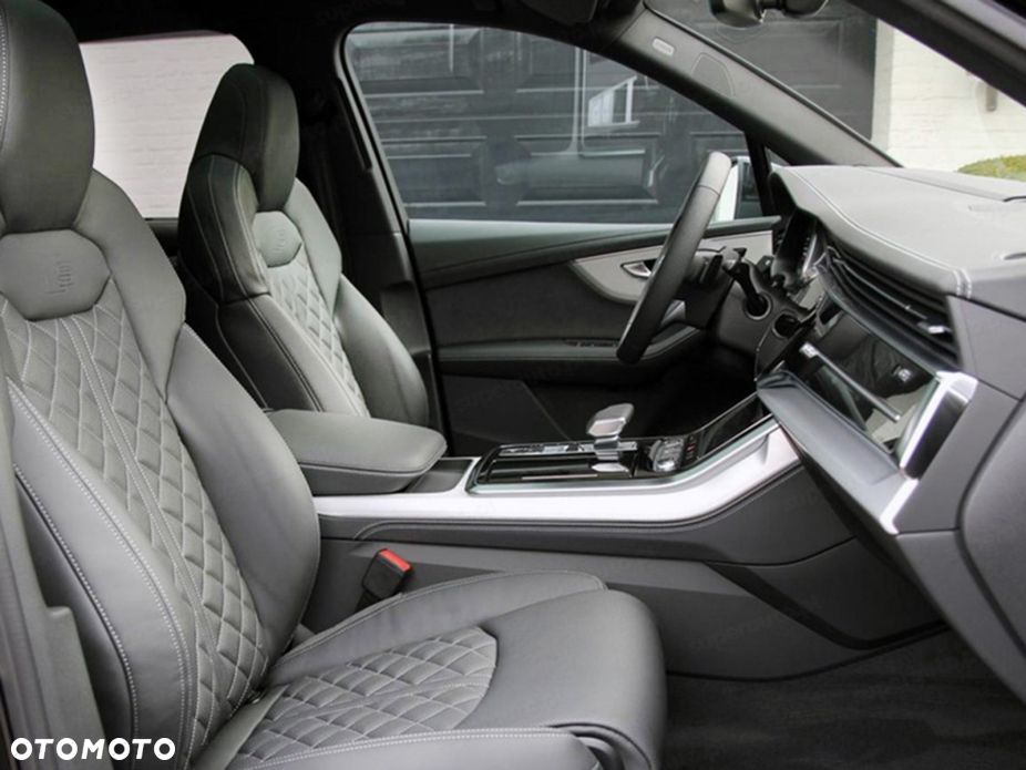 Audi Q7 - 7