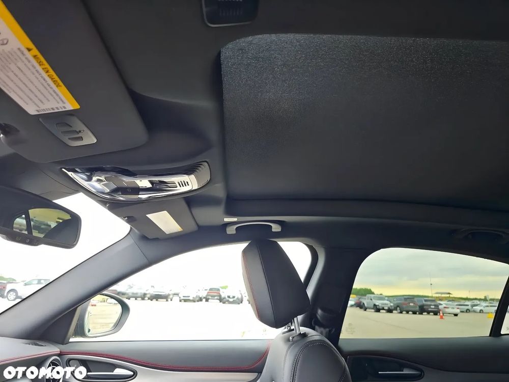 Alfa Romeo Stelvio 2.0 Turbo 16V AT8-Q4 Tributo Italiano - 11
