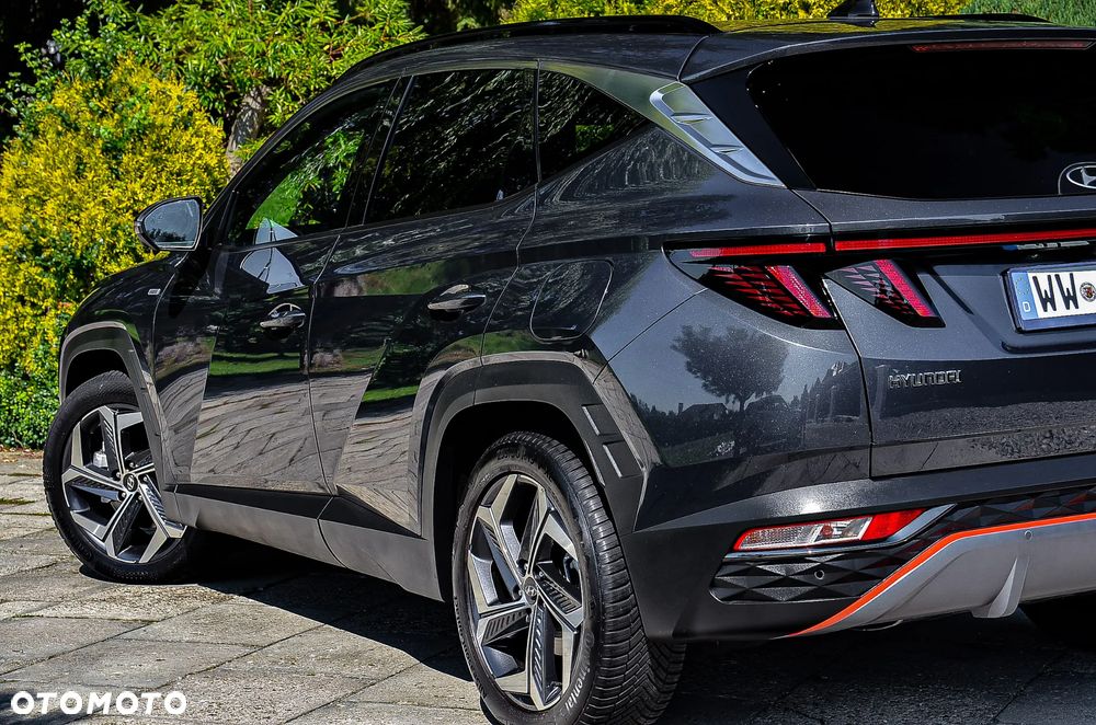 Hyundai Tucson 1.6 T-GDi 48V-Hybrid 4WD DCT Trend - 16
