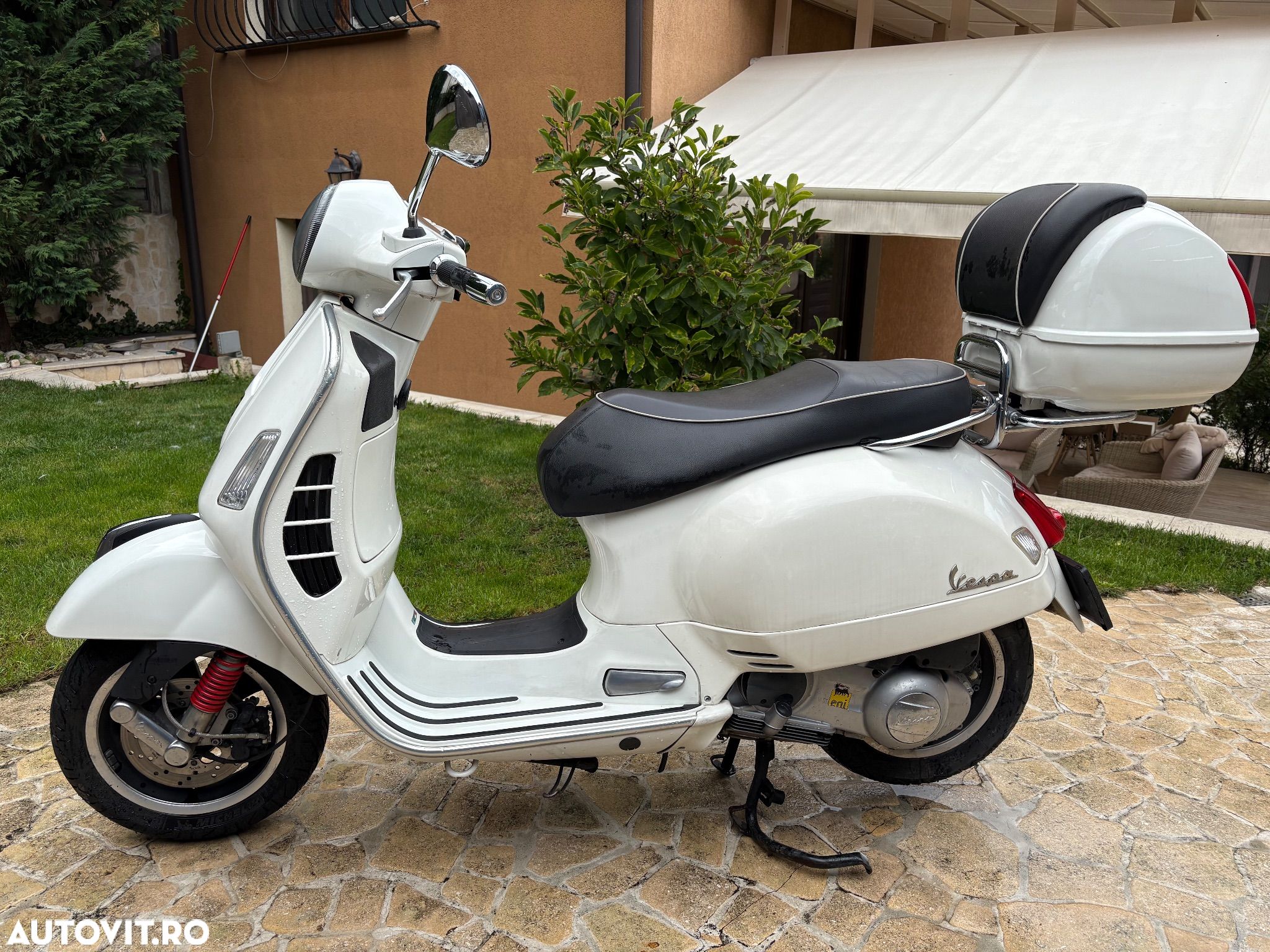 Piaggio Vespa - 1