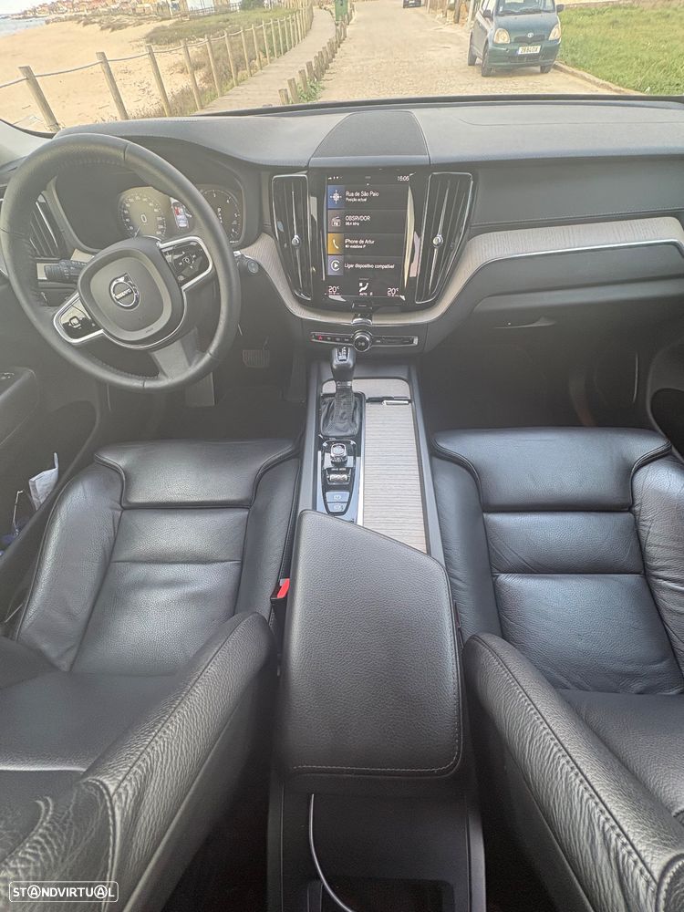 Volvo XC 60 2.0 D4 Inscription AWD Geartronic - 10