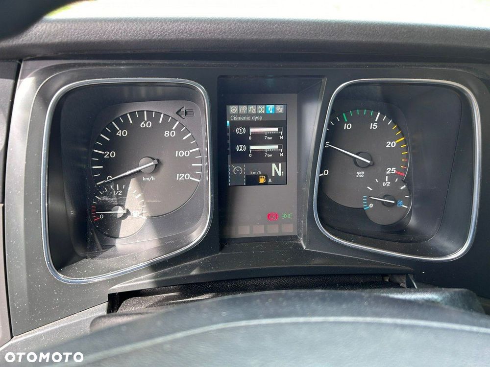 Mercedes-Benz ACTROS - 23