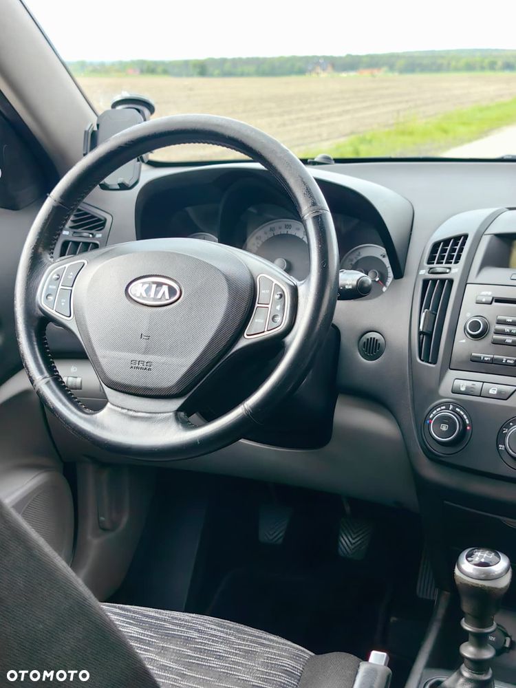 Kia Ceed 1.6 Comfort - 3