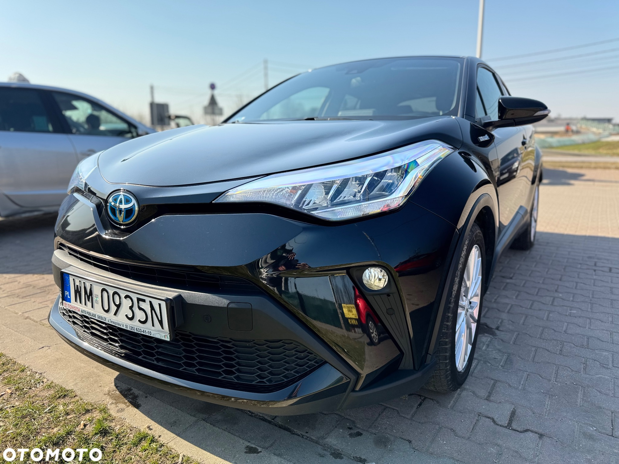 Toyota C-HR 2.0 Hybrid Black Edition - 4