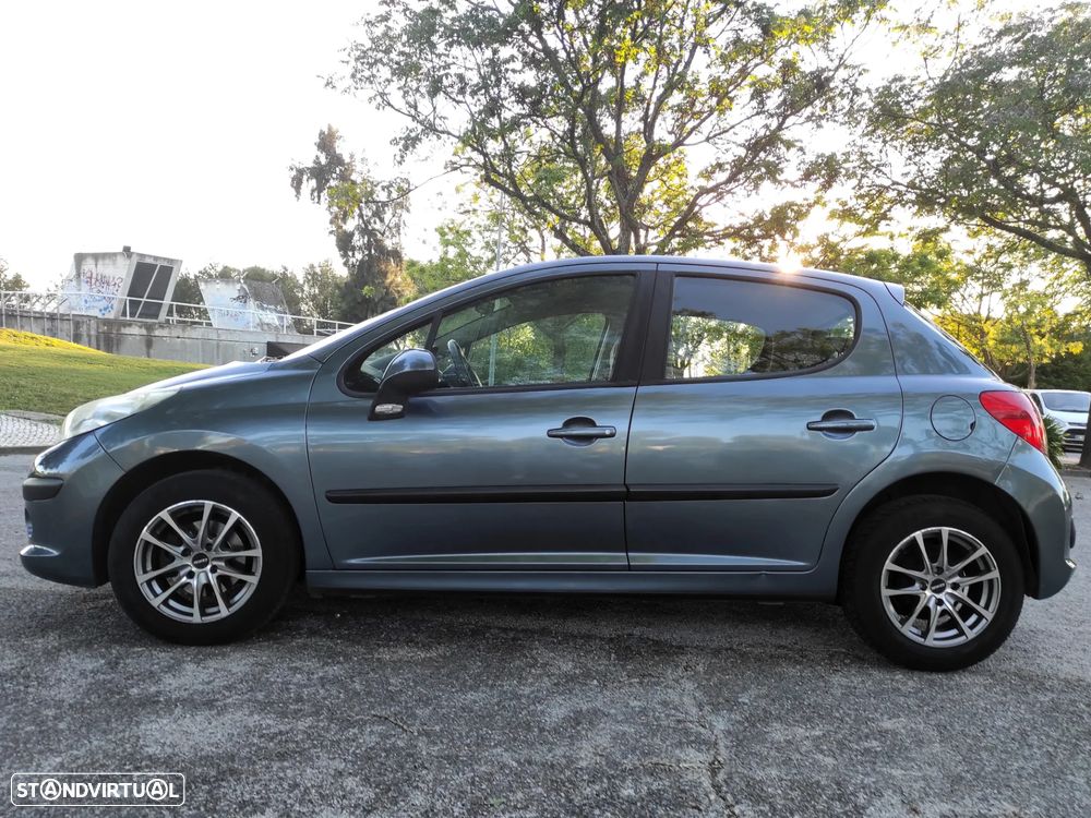 Peugeot 207 1.4 16V Trendy - 4