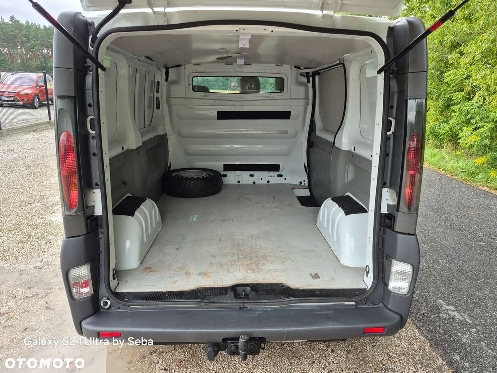 Opel Vivaro - 15