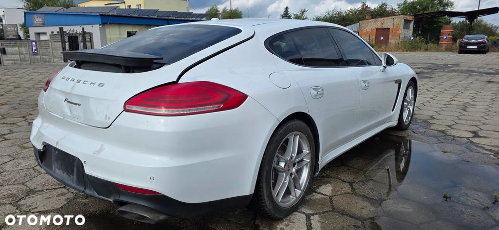 Porsche Panamera PDK - 5