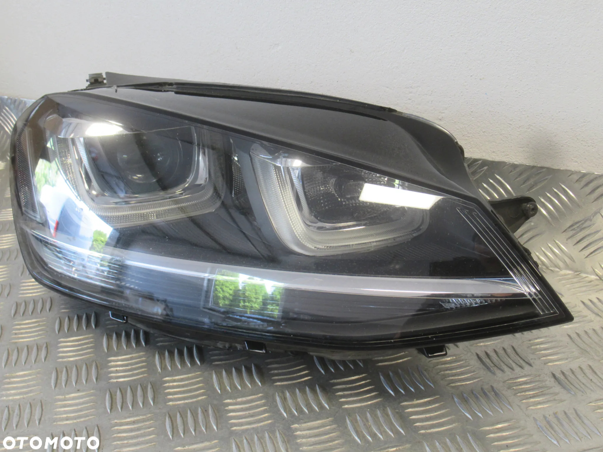LAMPA PRZEDNIA PRZÓD PRAWA VW GOLF VII 7 5G1 BI-XENON 2012-2016 rok - 4
