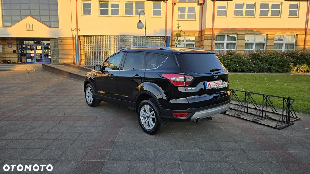 Ford Kuga - 12