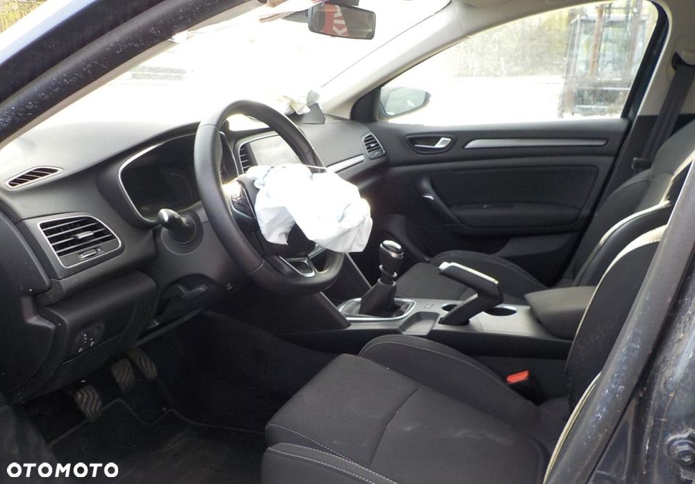 Renault Megane 1.5 Blue dCi Techno - 30